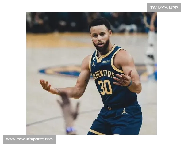 库里11月场均30分外加5.2记三分，成为NBA历史单月场均30+最老后卫